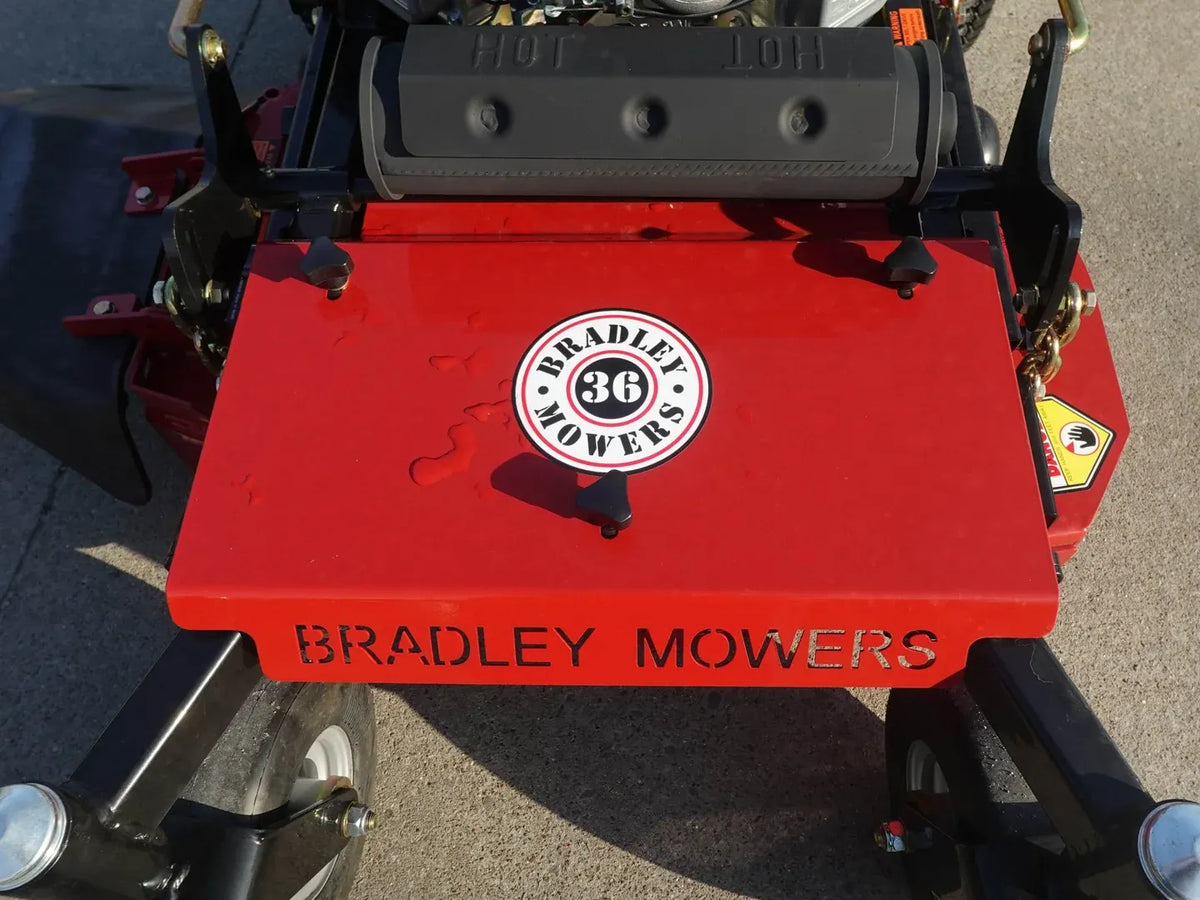 Bradley 36″ Stand-On Mower with 25HP Briggs Commercial Engine 071924-BRAD-4