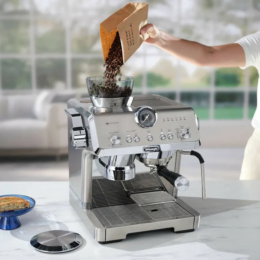 de Longhi La Specialista Opera Espresso Machine with Cold Brew