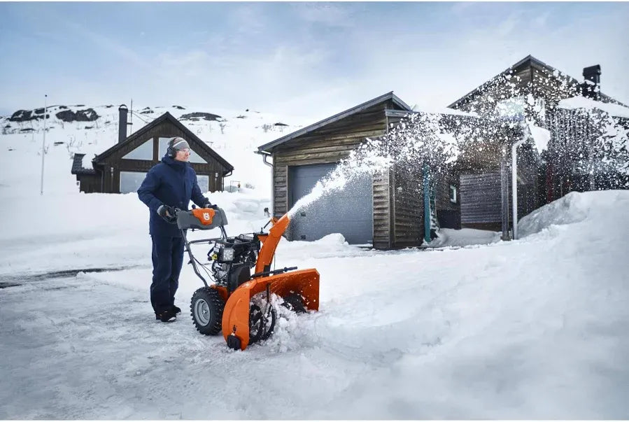 Husqvarna ST 230 Snow Blower