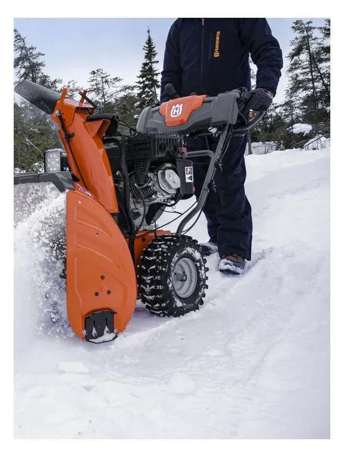 Husqvarna ST 324 Residential Snow Blower